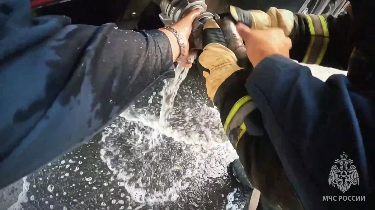 С Днем автомобилиста, водители огненного фронта!