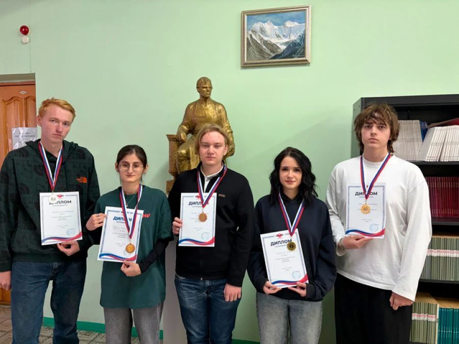 В Барнауле подвели итоги второго этапа краевой Студенческой лиги по шахматам В Барнауле подвели итоги второго этапа краевой Студенческой лиги по шахматам