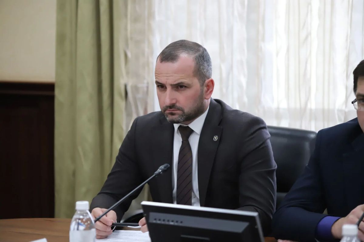 Принял участие в заседании Правительственной комиссии по обеспечению безопасности дорожного движения Принял участие в заседании Правительственной комиссии по обеспечению безопасности дорожного движения