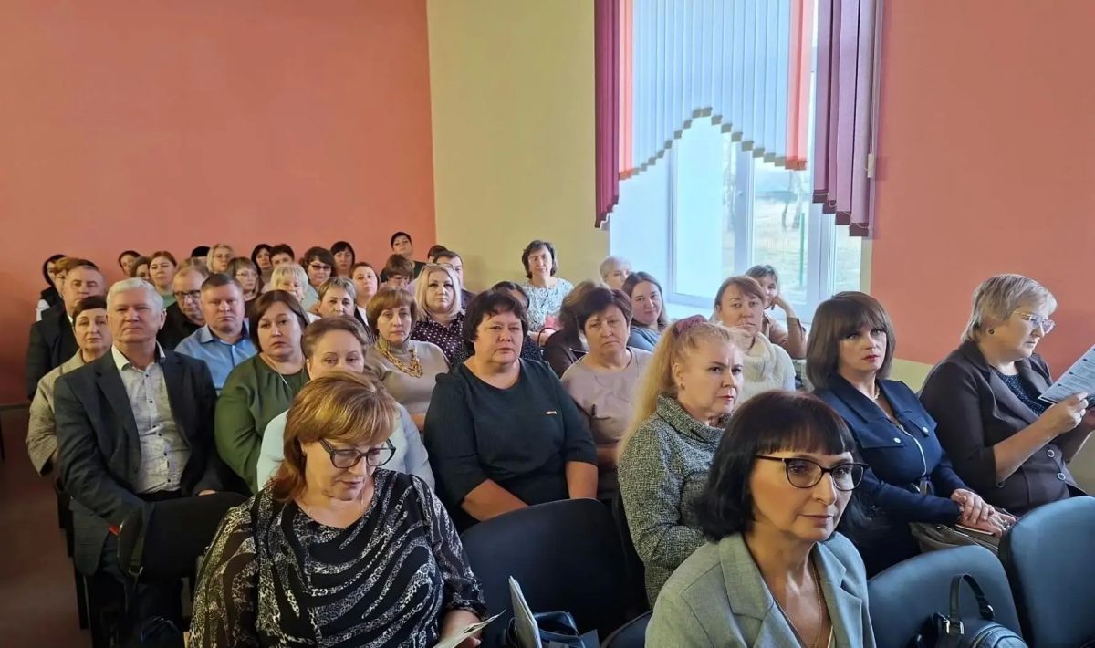 В Алтайском крае стартовала серия окружных совещаний по развитию муниципальной сети образования В Алтайском крае стартовала серия окружных совещаний по развитию муниципальной сети образования