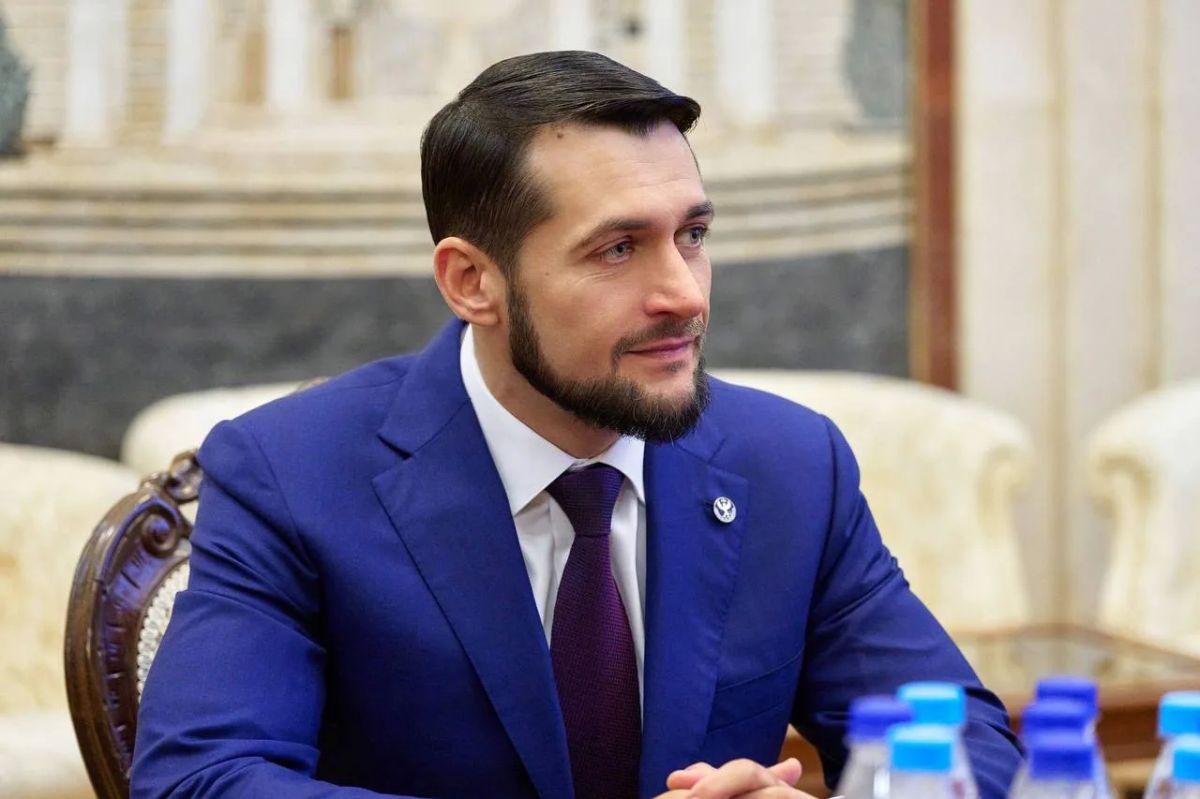 Александр Прокопьев встретился с послом России в Беларуси Борисом Грызловым Александр Прокопьев встретился с послом России в Беларуси Борисом Грызловым