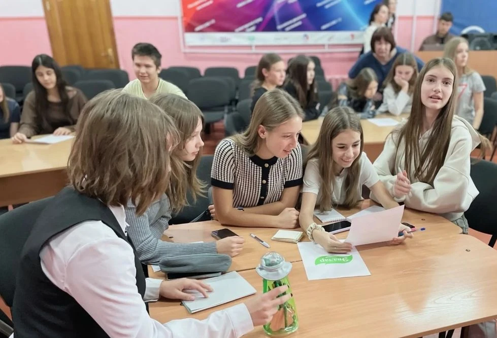 В школе № 3 прошло городское профориентационное мероприятие для восьмиклассников в рамках проекта «Наукоград для молодых»