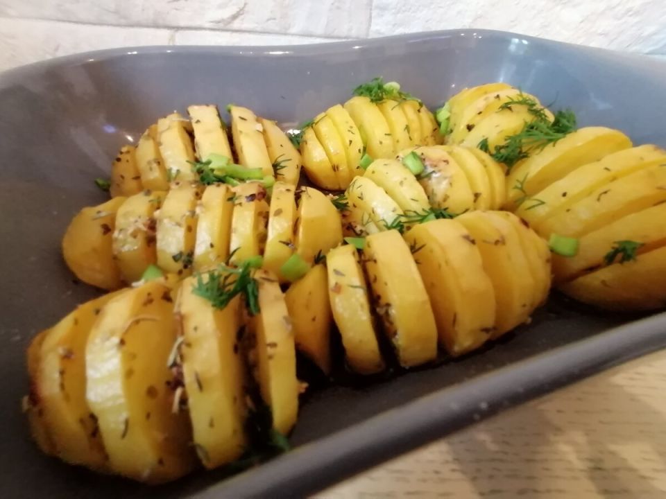 Чесночная картошка: идеальное блюдо для семейного ужина