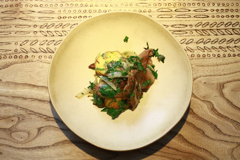 Почему стоит попробовать говяжий язык с картофелем: просто, вкусно и сытно