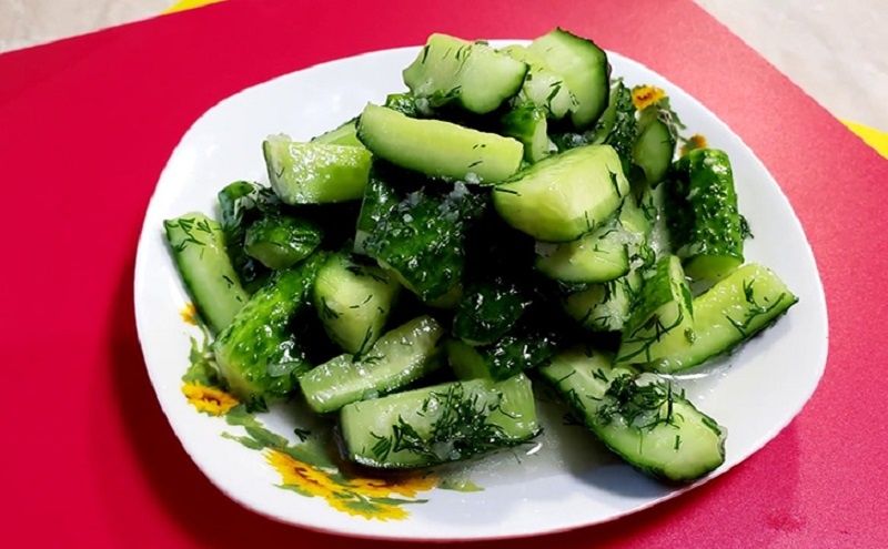 Огурцы за 10 минут: просто и вкусно