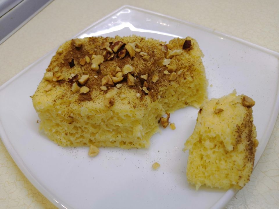 Нежный и быстрый кекс в микроволновке: новый рецепт для гурманов